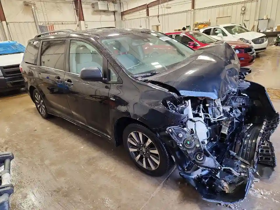 5TDJZ3DC3KS220913 2019 TOYOTA SIENNA-3