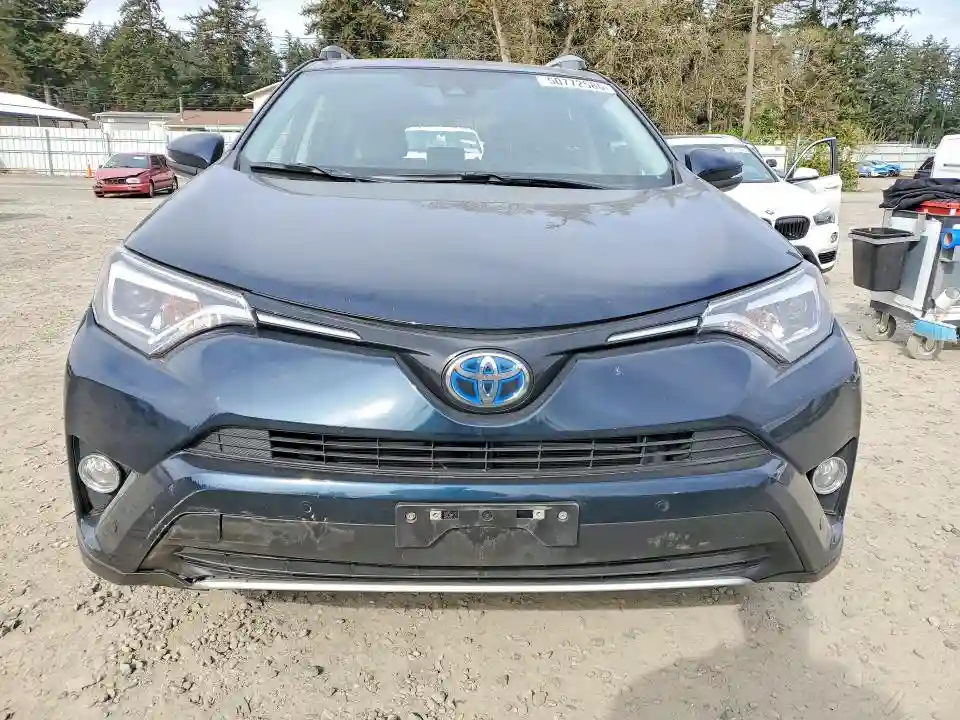 JTMDJREV4JD195439 2018 TOYOTA RAV4-4