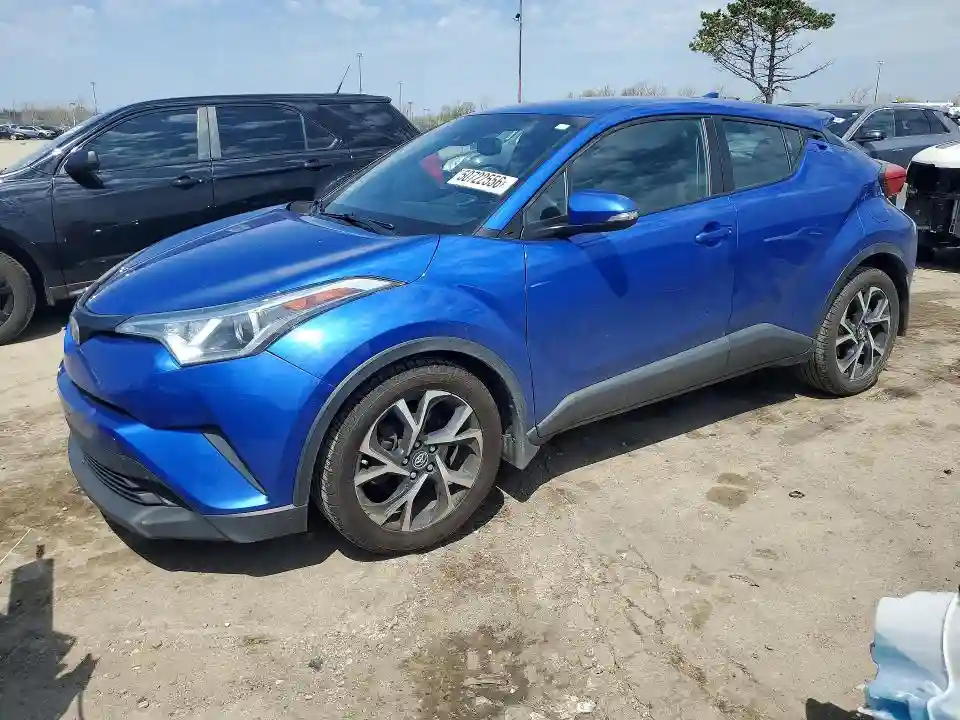 NMTKHMBX3JR014104 2018 TOYOTA C-HR-0