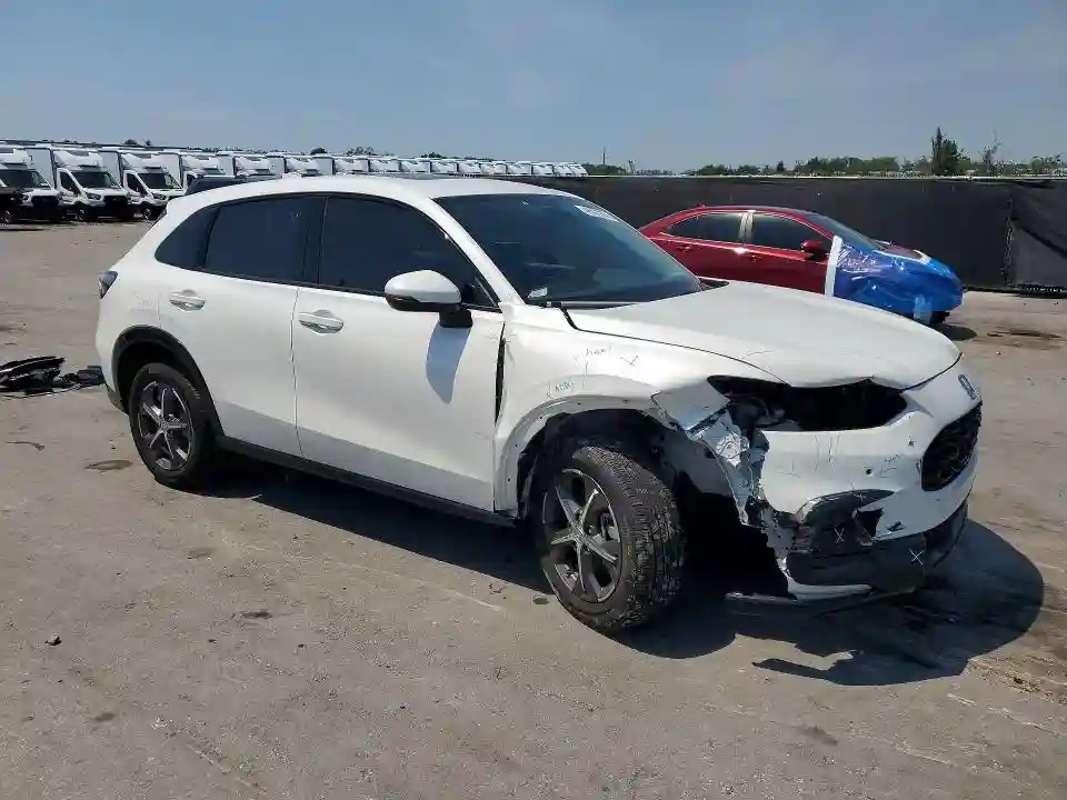 3CZRZ1H73SM721878 2025 HONDA HR-V-3