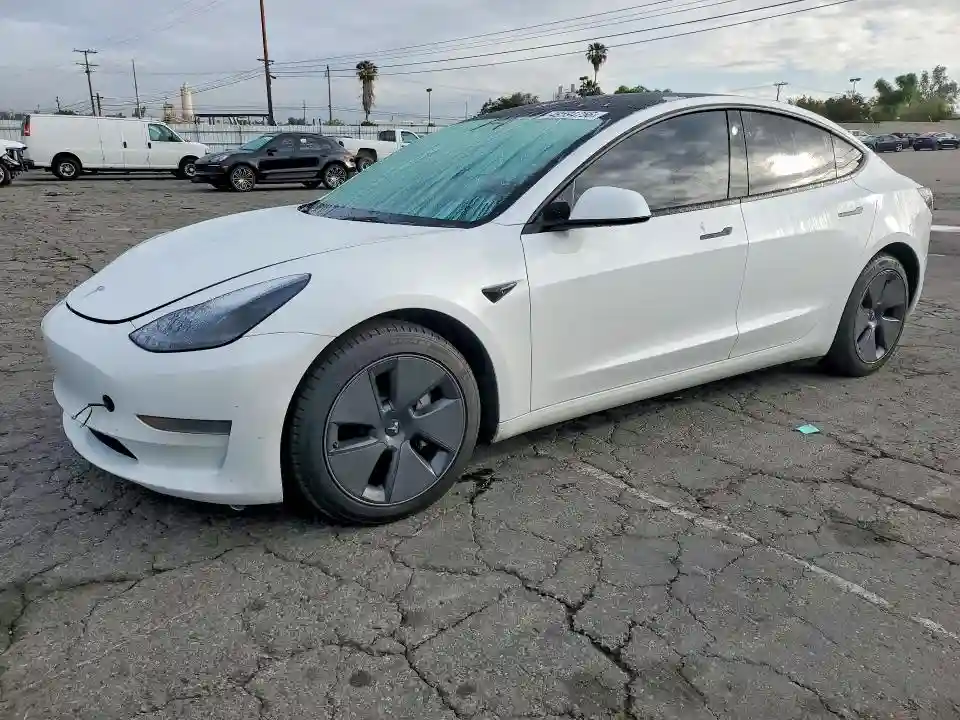 5YJ3E1EA0PF649170 2023 TESLA MODEL 3-0