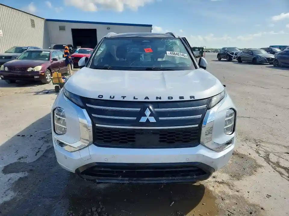 JA4J3WA89SZ014345 2025 MITSUBISHI OUTLANDER-4