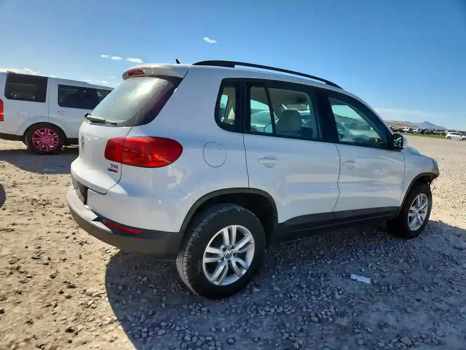 WVGBV7AX6GW593915 2016 VOLKSWAGEN TIGUAN-2