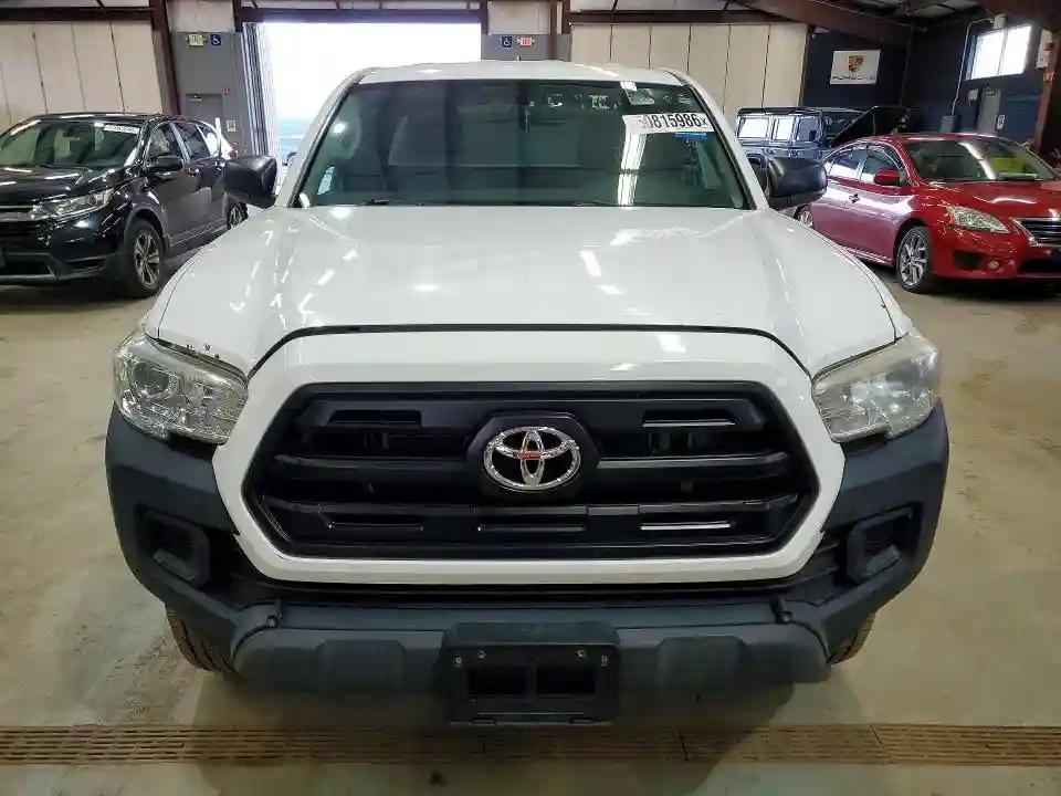 5TFRX5GN3HX091950 2017 TOYOTA TACOMA-4