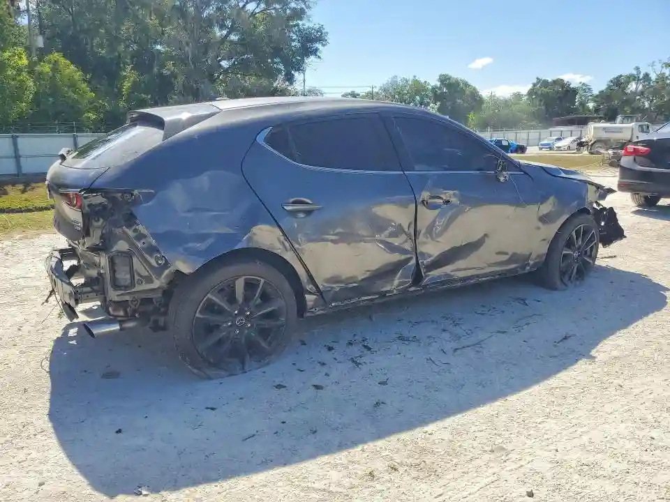 JM1BPBJY5P1618519 2023 MAZDA 3-2