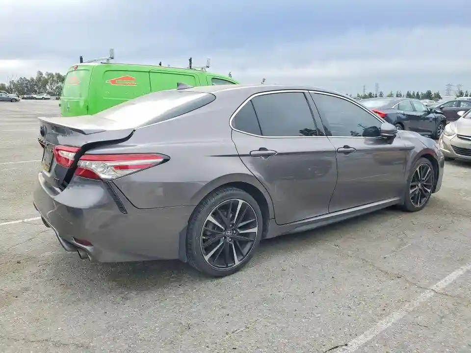 4T1B61HK9KU832270 2019 TOYOTA CAMRY-2