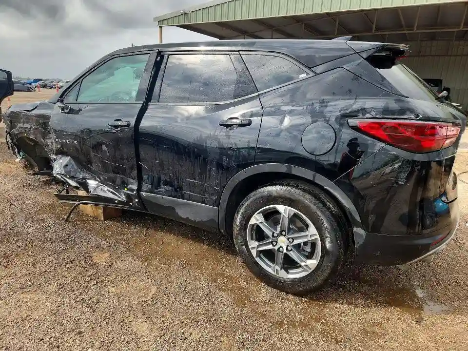 3GNKBHR4XSS219235 2025 CHEVROLET BLAZER-1