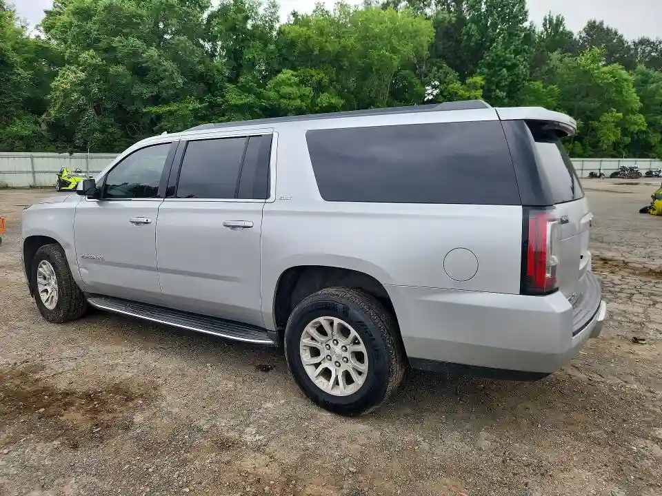 1GKS2GKC7JR267558 2018 GMC YUKON-1