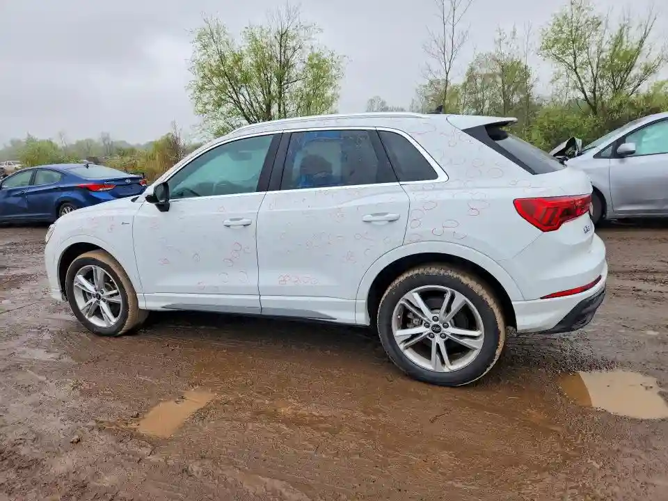 WA1EECF3XR1037374 2024 AUDI Q3-1