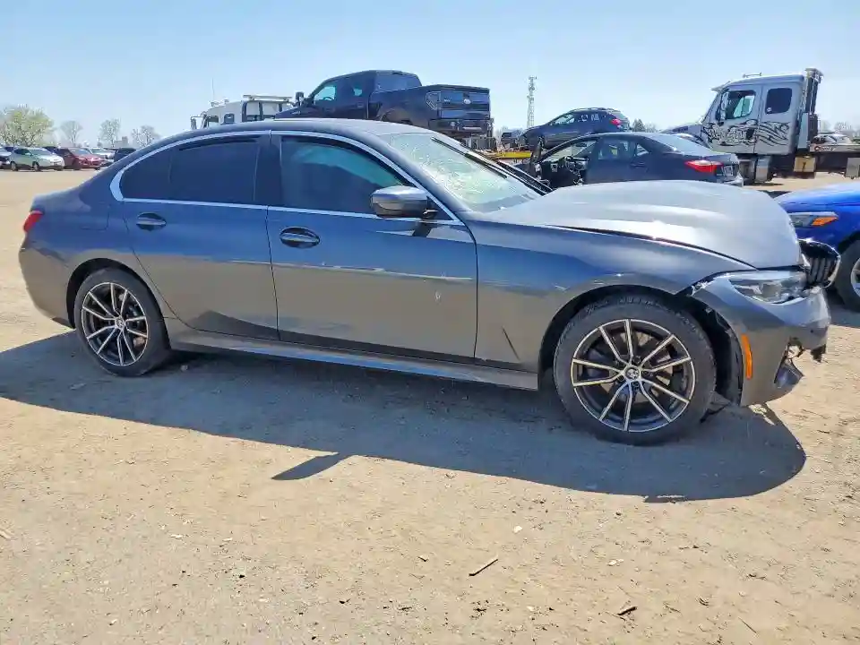3MW5R7J07M8B93890 2021 BMW 3 SERIES-3