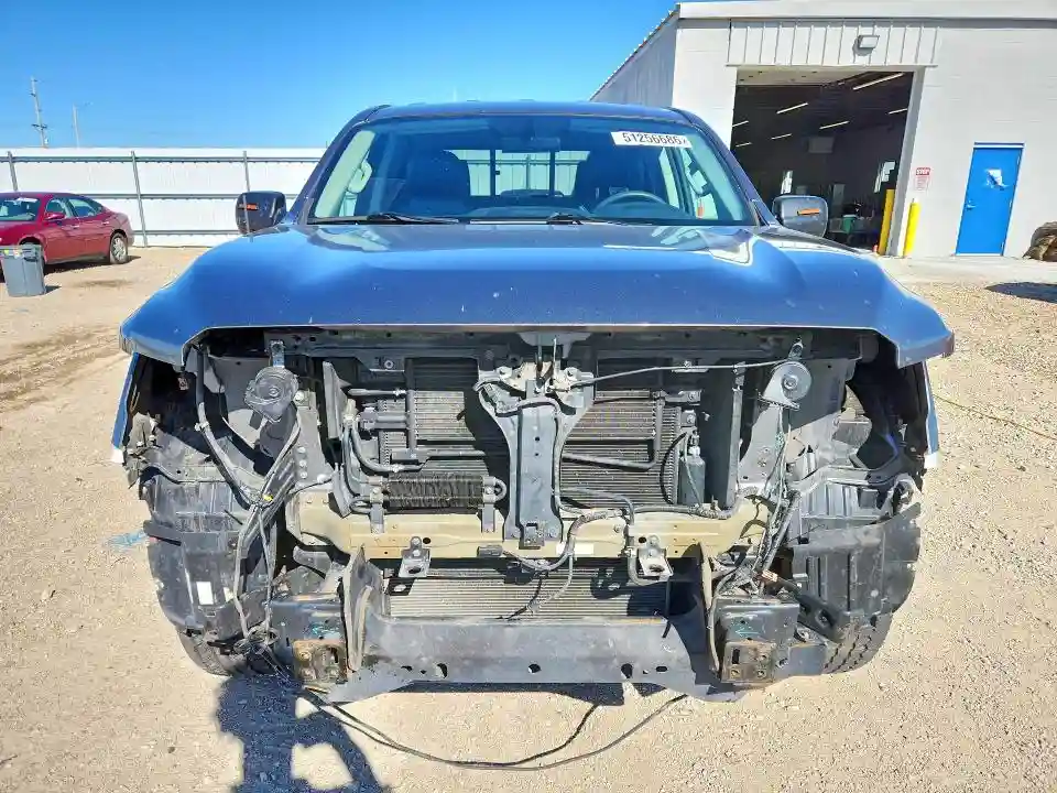 1N6AA1EJ7HN523357 2017 NISSAN TITAN-4