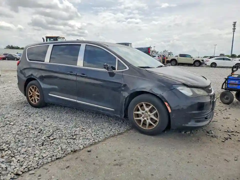 2C4RC1CG6HR594060 2017 CHRYSLER PACIFICA-3