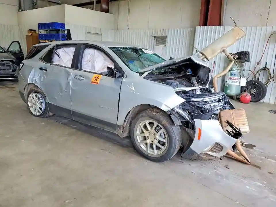 3GNAXKEV6NL267662 2022 CHEVROLET EQUINOX-3