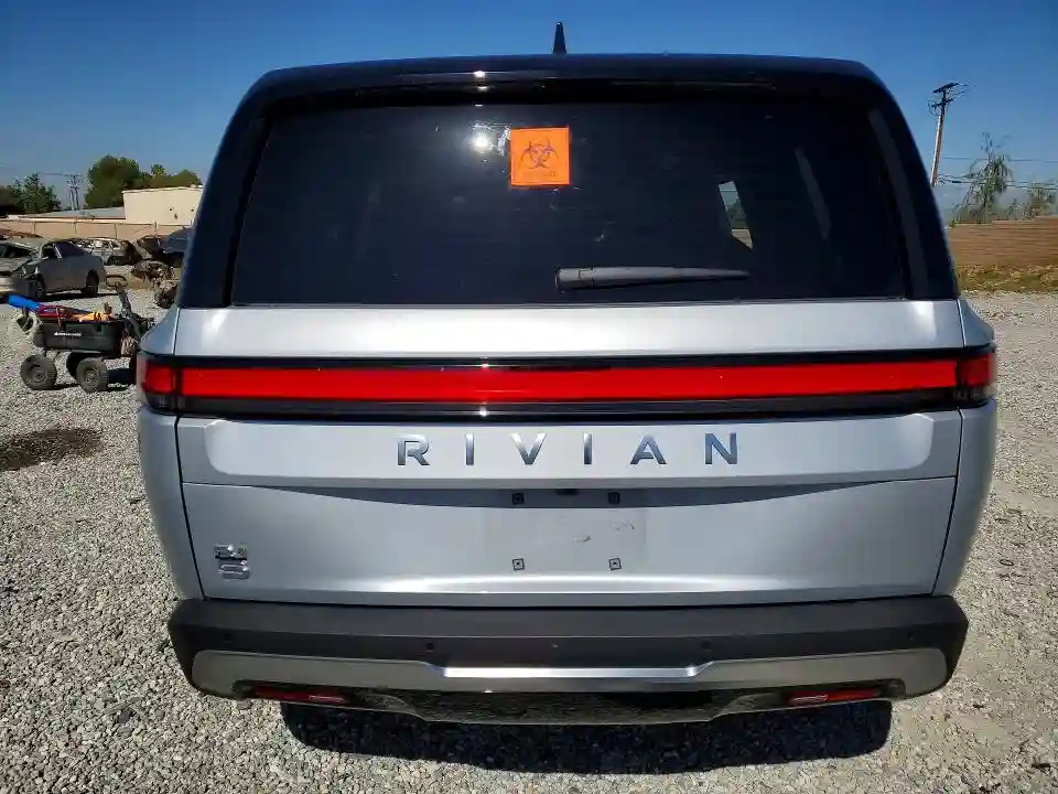 7PDSGBBA7RN040588 2024 RIVIAN RIS-5