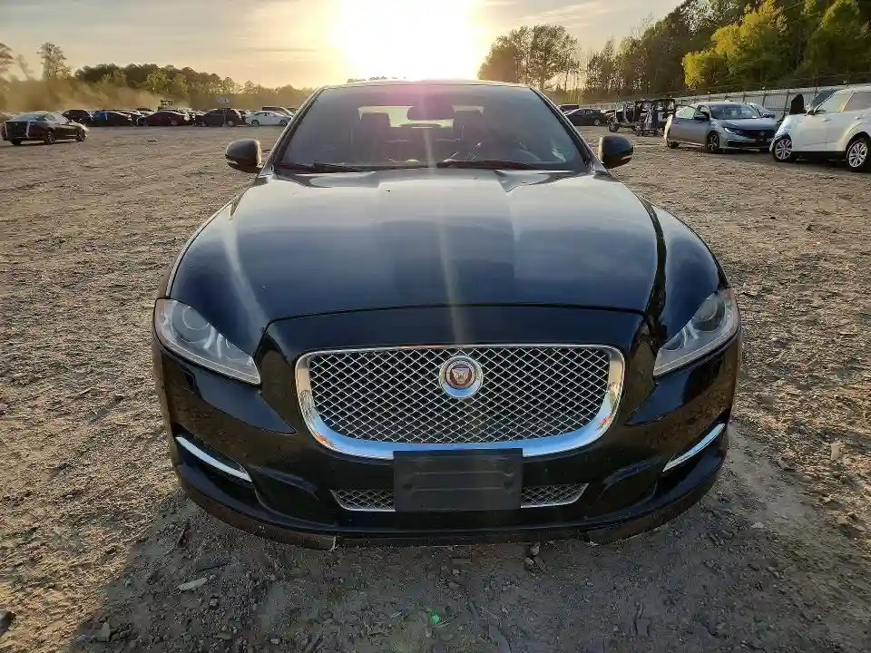 SAJWA1CZ8F8V90810 2015 JAGUAR XJ-4