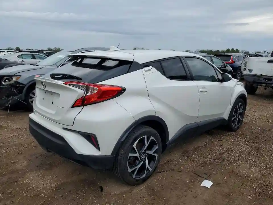 NMTKHMBX4JR051730 2018 TOYOTA C-HR-2