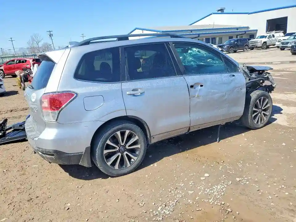 JF2SJGTC9HH425302 2017 SUBARU FORESTER-2
