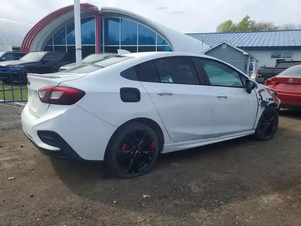 1G1BE5SM0J7106036 2018 CHEVROLET CRUZE-2