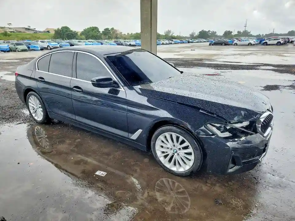 WBA53BH05NCK27457 2022 BMW 5 SERIES-3