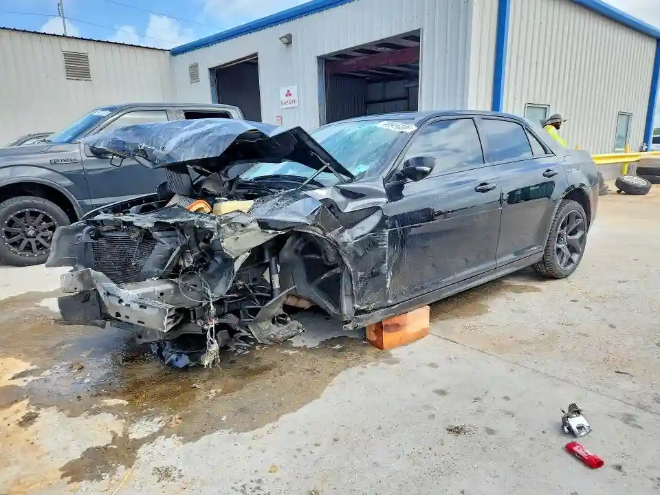 2C3CCAAG0MH673432 2021 CHRYSLER 300-0