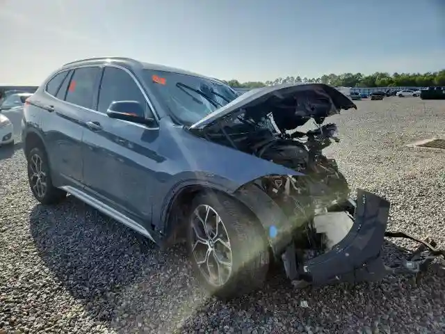 WBXJG7C02M5T37799 2021 BMW X1-3