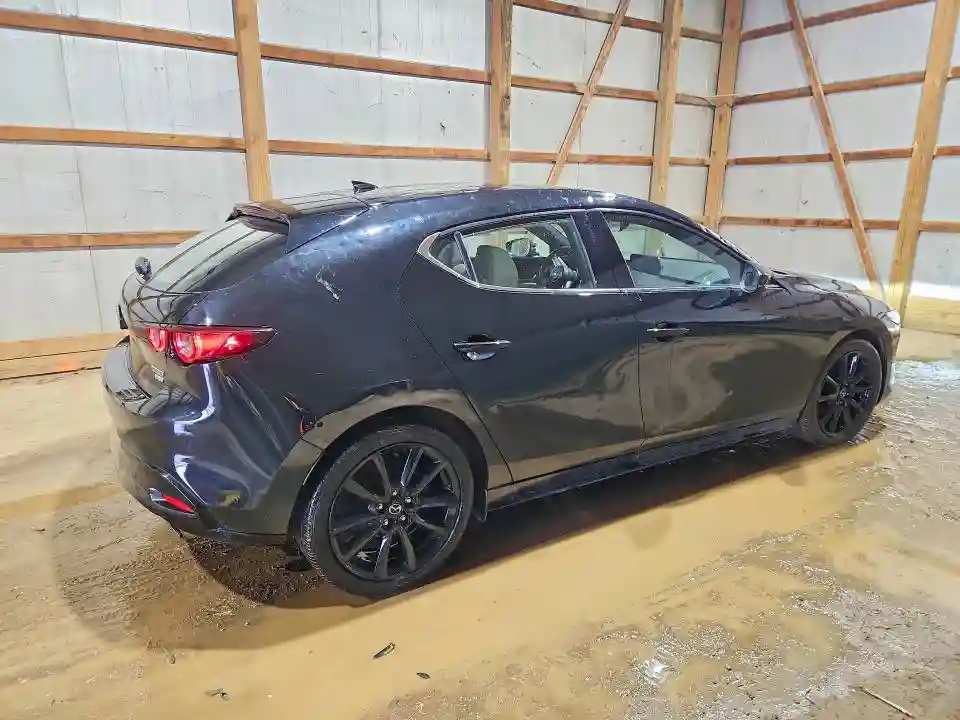 JM1BPBJY5M1402651 2021 MAZDA 3-2
