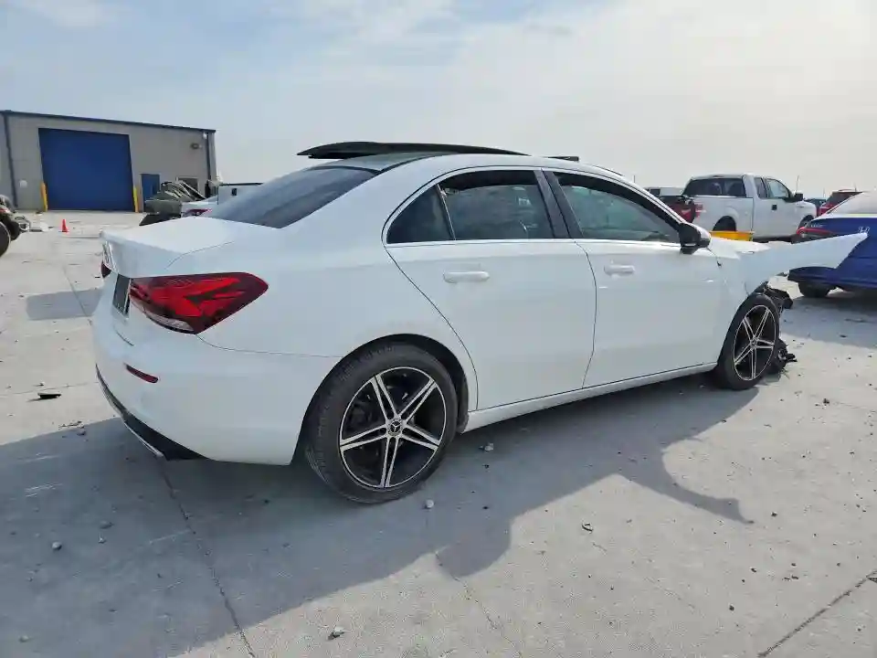 WDD3G4EBXKW014164 2019 MERCEDES-BENZ A-CLASS-2