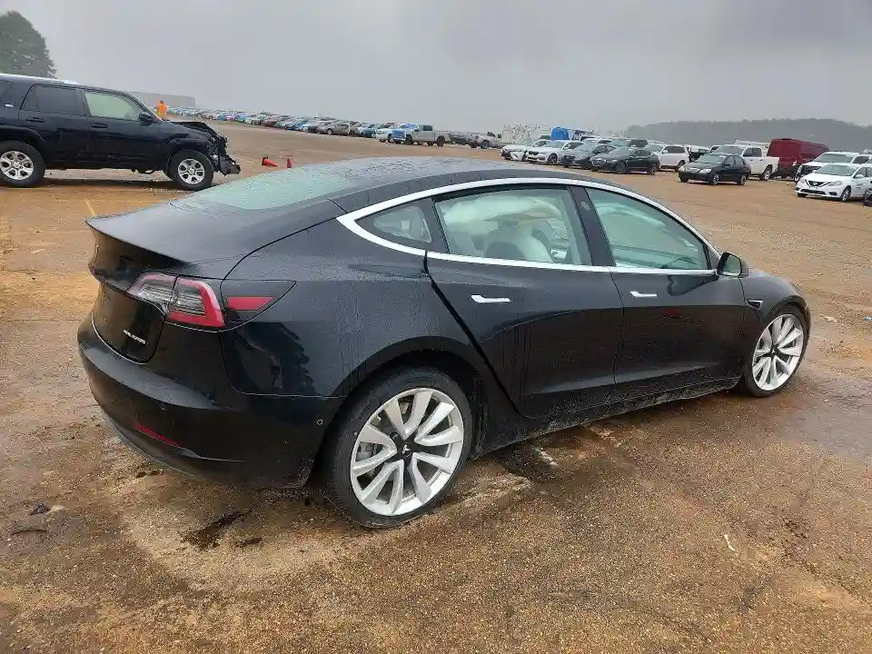 5YJ3E1EB3JF135054 2018 TESLA MODEL 3-2