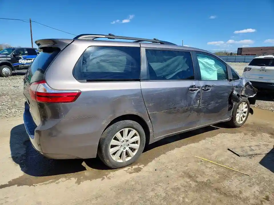 5TDDZ3DC0HS149952 2017 TOYOTA SIENNA-2