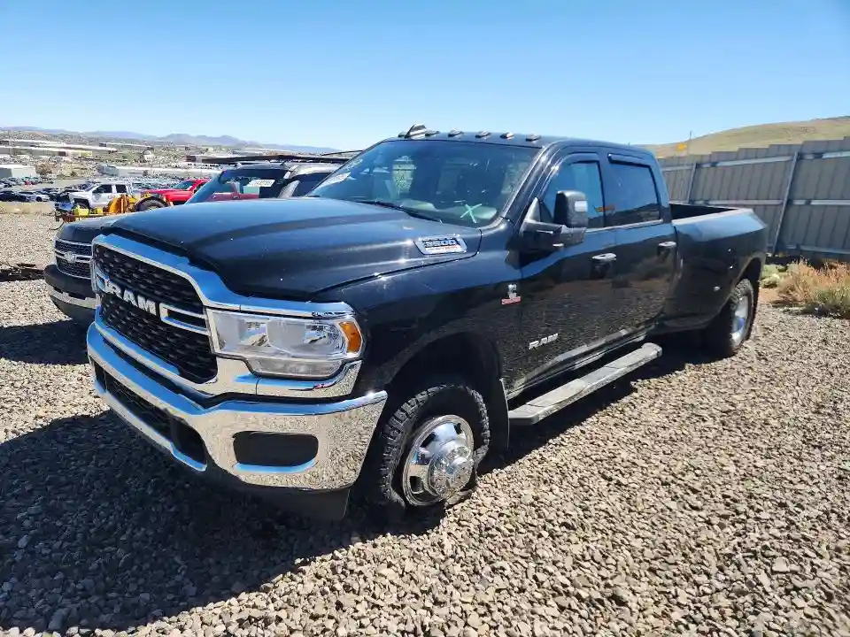 3C63RRHL7RG310247 2024 RAM 3500-0