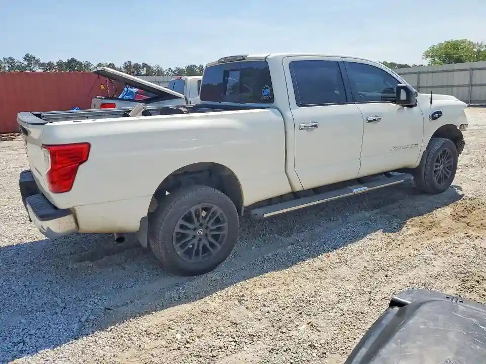 1N6AA1F34JN528506 2018 NISSAN TITAN-2