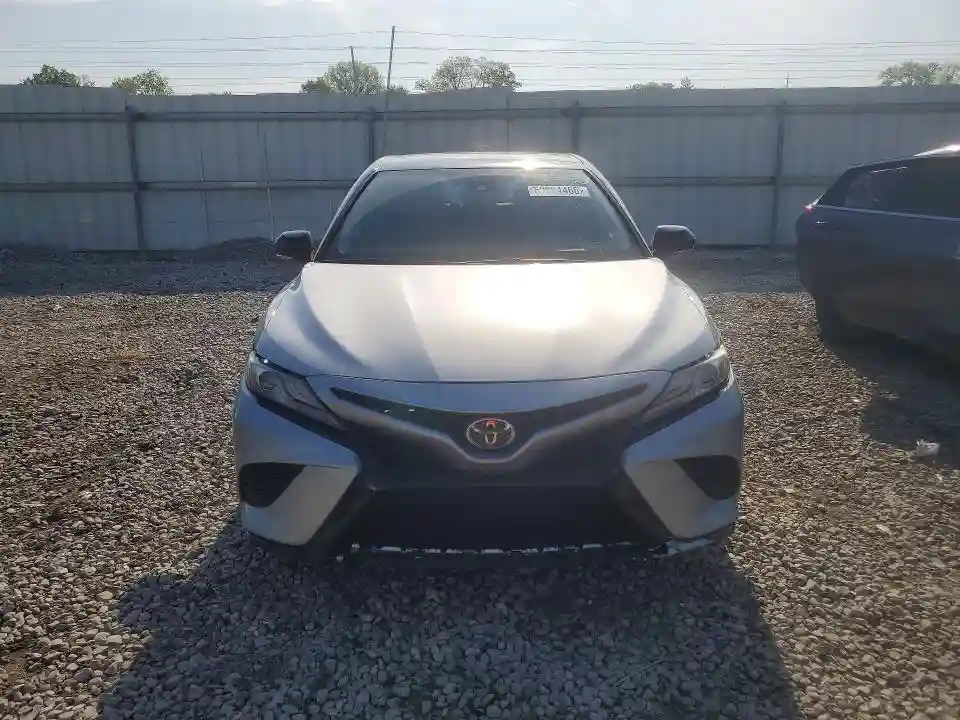 4T1B61HK0KU251921 2019 TOYOTA CAMRY-4