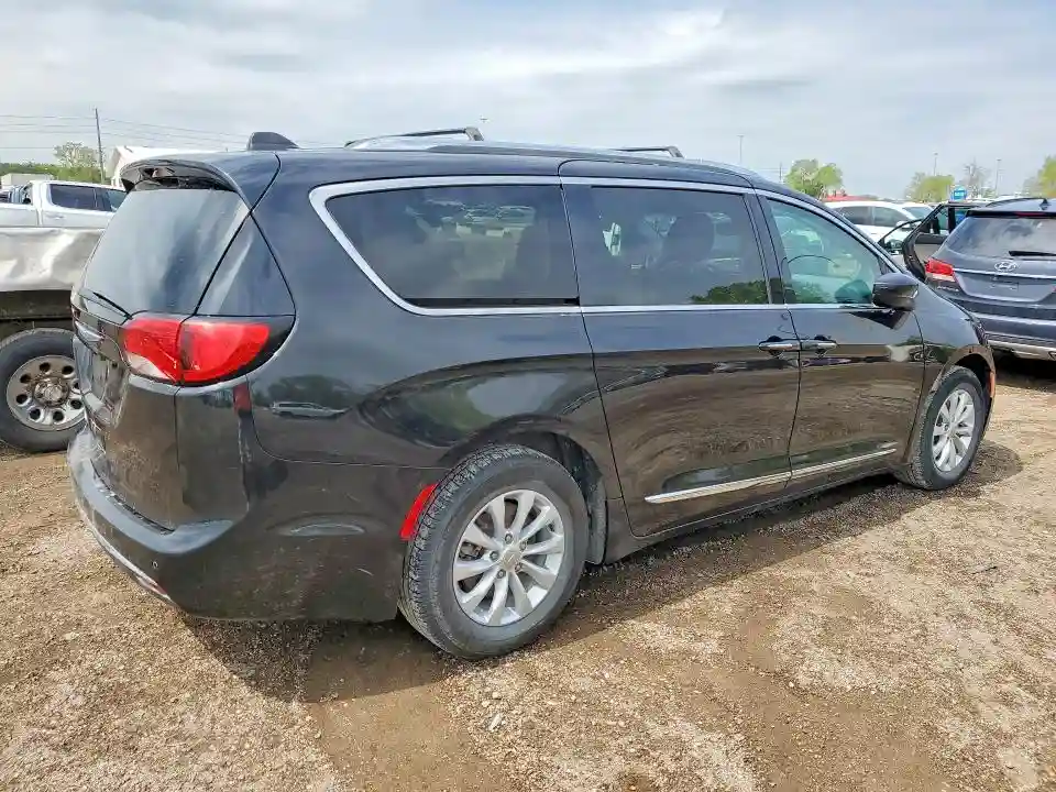 2C4RC1BG0JR290441 2018 CHRYSLER PACIFICA-2