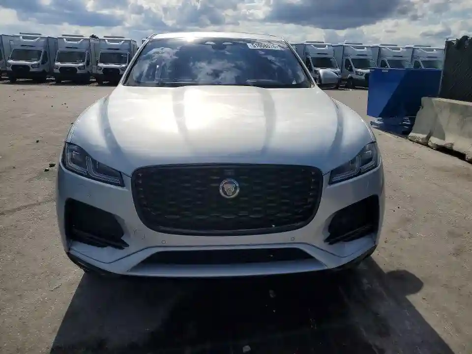 SADCJ2EX9MA684109 2021 JAGUAR F-PACE-4