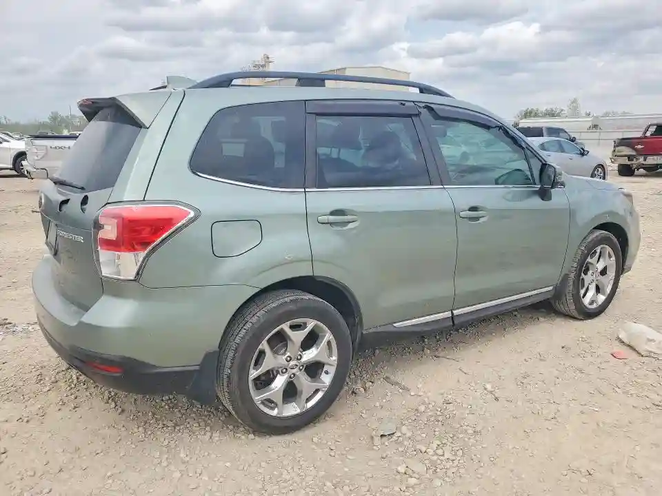 JF2SJAWCXJH511569 2018 SUBARU FORESTER-2