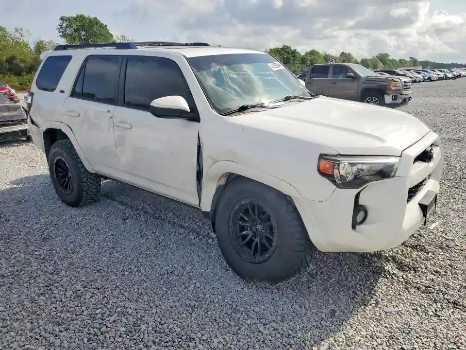 JTEBU5JR6J5484506 2018 TOYOTA 4RUNNER-3