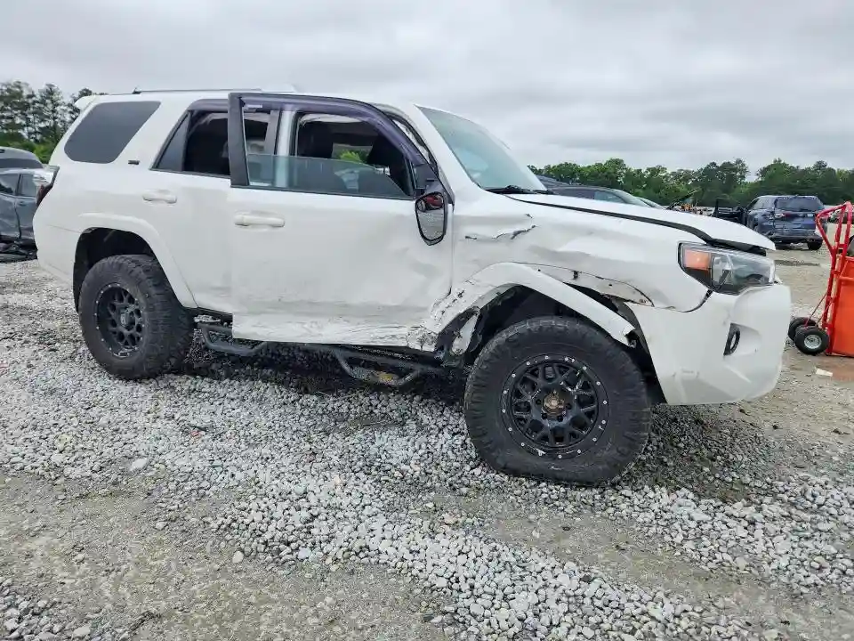 JTEZU5JRXJ5177094 2018 TOYOTA 4RUNNER-3