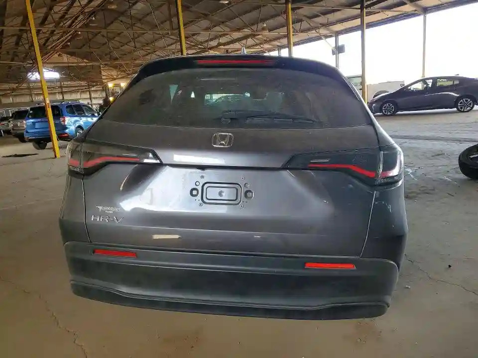 3CZRZ1H33SM719576 2025 HONDA HR-V-5