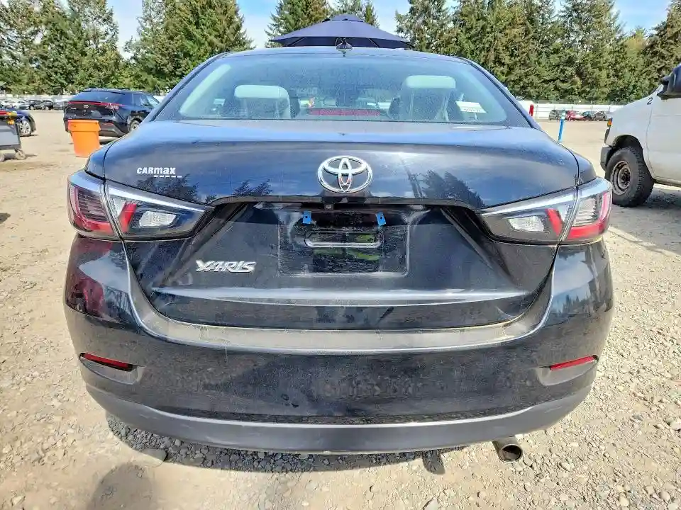 3MYDLBYV8KY522776 2019 TOYOTA YARIS-5