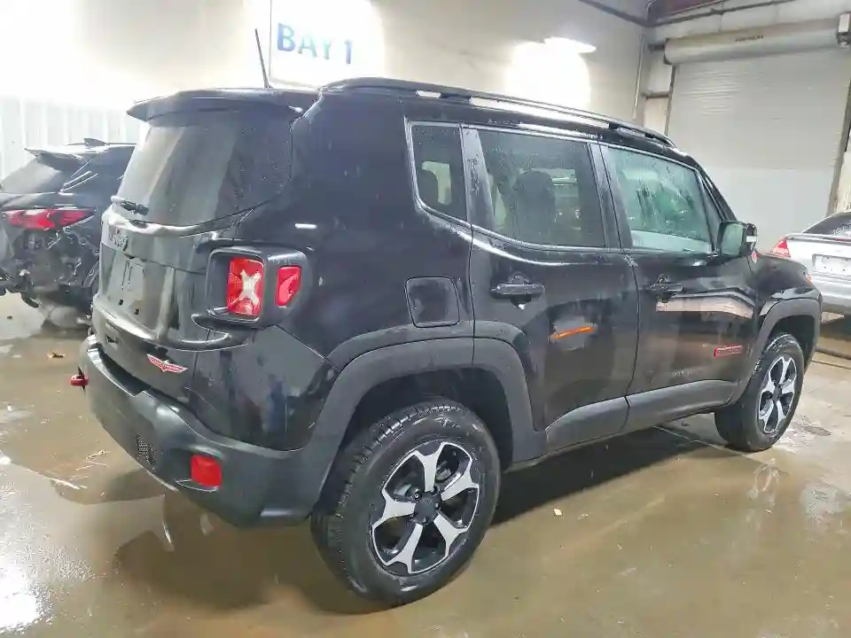 ZACNJDC16NPP01543 2022 JEEP RENEGADE-2