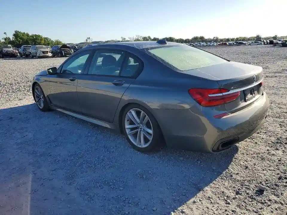 WBA7F2C53HG421565 2017 BMW 7 SERIES-1