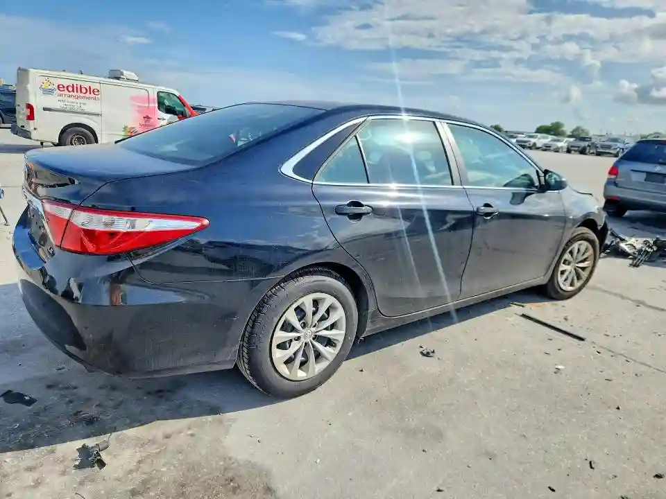 4T1BF1FK5GU133972 2016 TOYOTA CAMRY-2