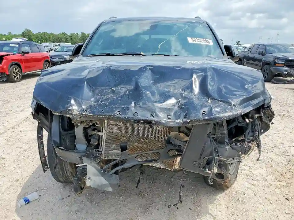 1C4SJVBP0PS560452 2023 JEEP WAGONEER-4