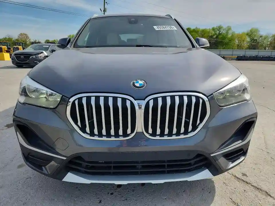 WBXJG9C02M5T03406 2021 BMW X1-4