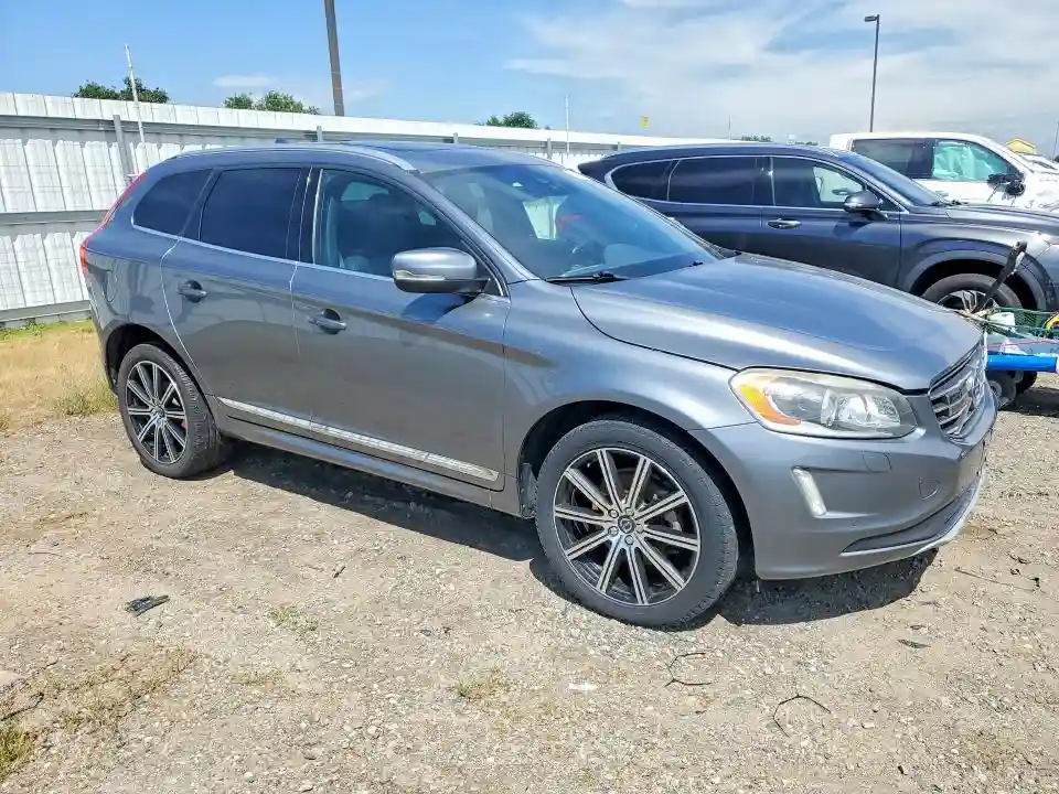 YV440MDM9G2868631 2016 VOLVO XC60-3