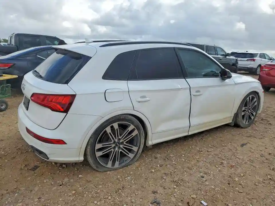 WA1B4AFY5K2040396 2019 AUDI SQ5-2