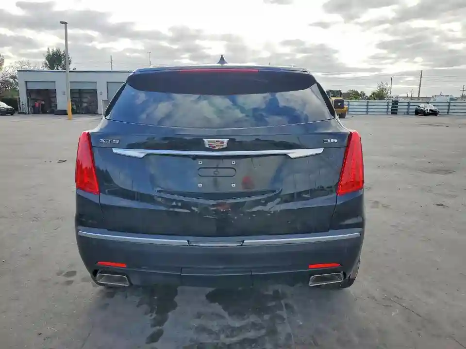 1GYKNERS6JZ201016 2018 CADILLAC XT5-5