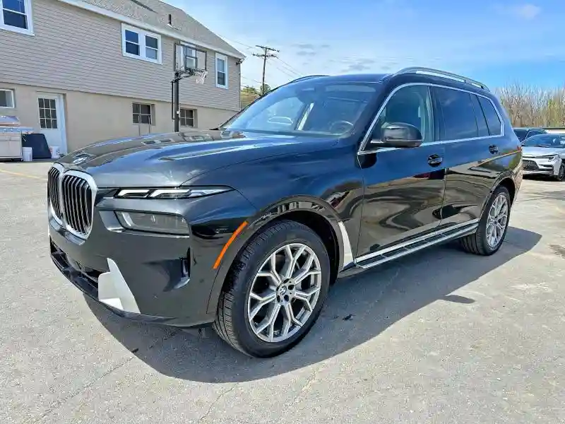 5UX23EM04S9Y27987 2025 BMW X7-0