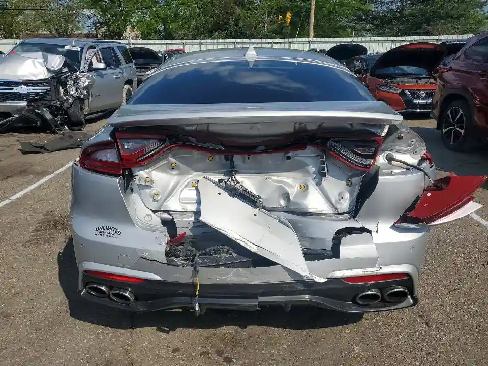 KNAE25LA7J6014751 2018 KIA STINGER-5