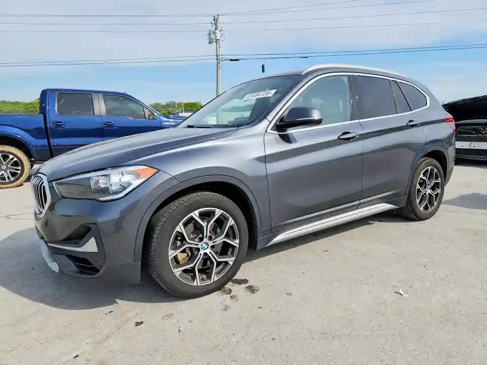 WBXJG9C02M5T03406 2021 BMW X1-0